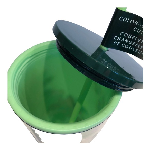 Starbucks 2021 Green Poinsettia Color Change 24 Oz Tumbler Tall Cold Lid Straw - Picture 2 of 6